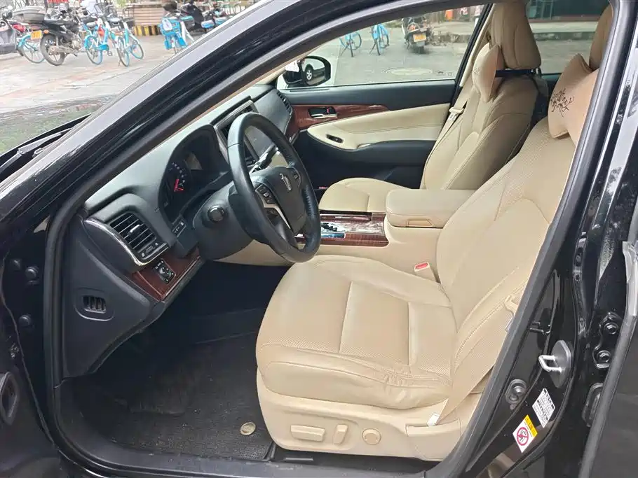 Toyota Crown 2015 2.0T Fashion фото 9