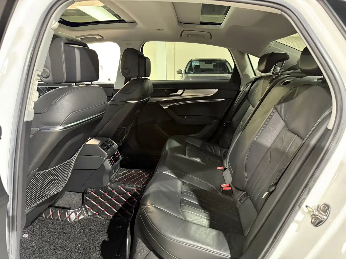 Audi A6L 2019 45 TFSI quattro Premium Elegance фото 10