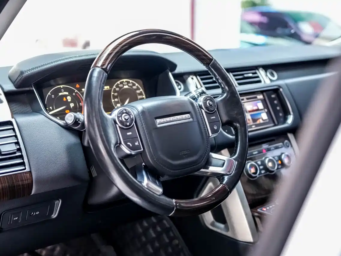 Land Rover Range Rover 2015 3.0 TDV6 Vogue фото 7