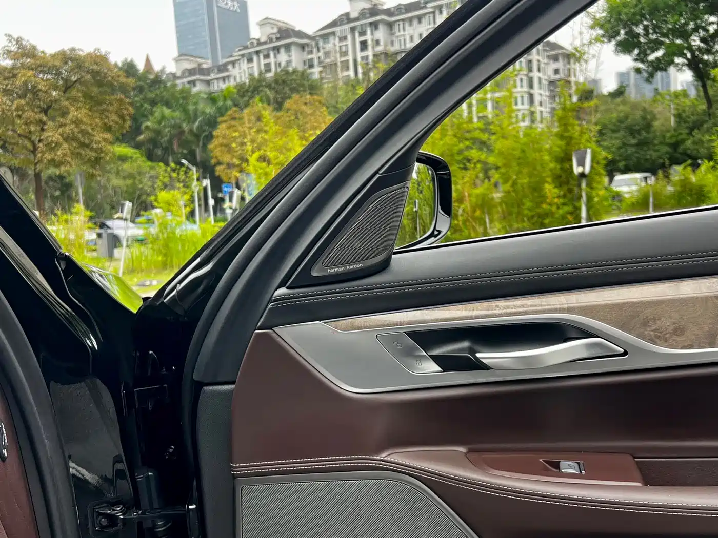 BMW 7 Series 2019 Facelift 740Li Leading Luxury Package фото 16