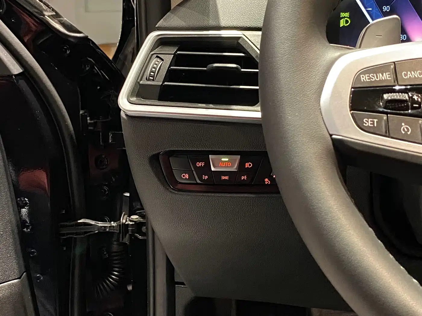 BMW 3 Series 2023 320Li M Sport Package фото 11