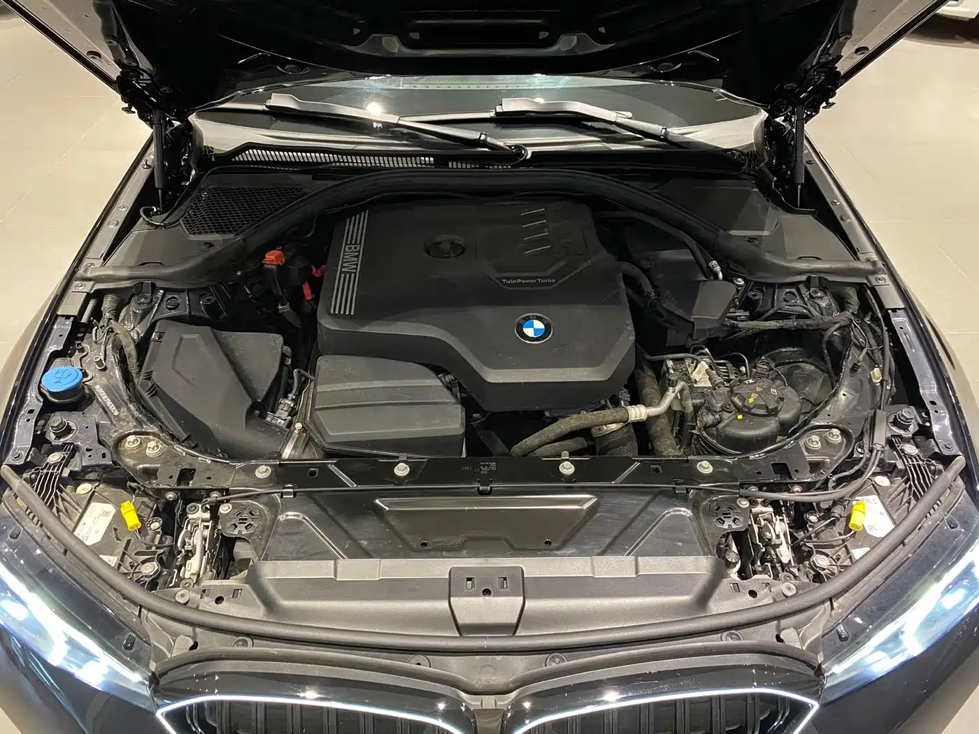 BMW 3 Series 2023 320Li M Sport Package фото 18