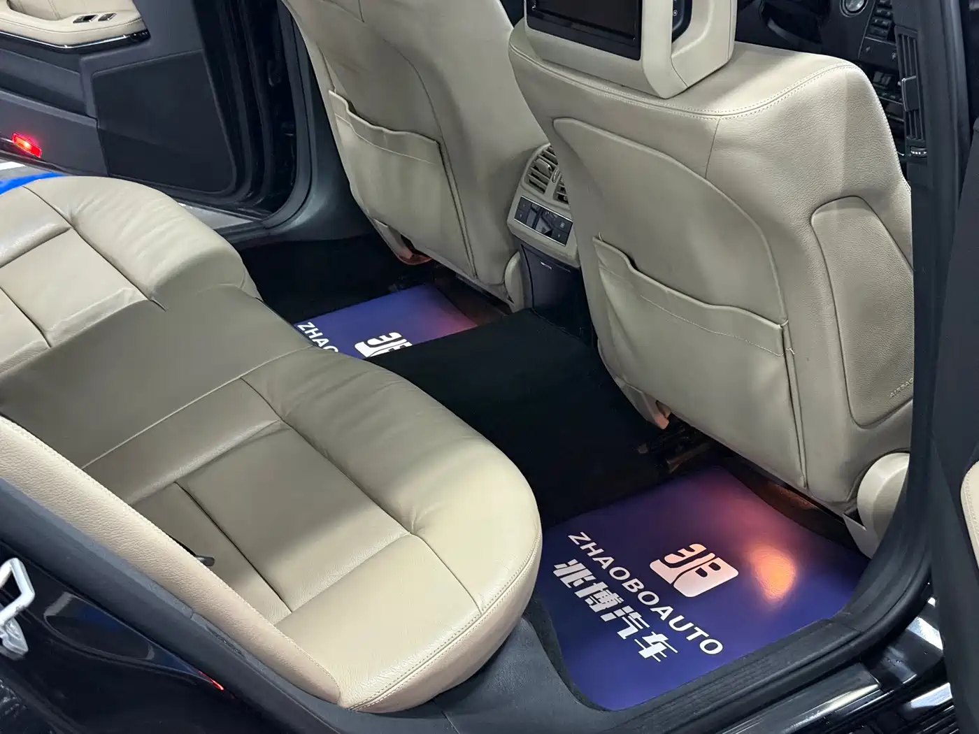 Mercedes-Benz E-Class 2010 E 300 L Fashion фото 14