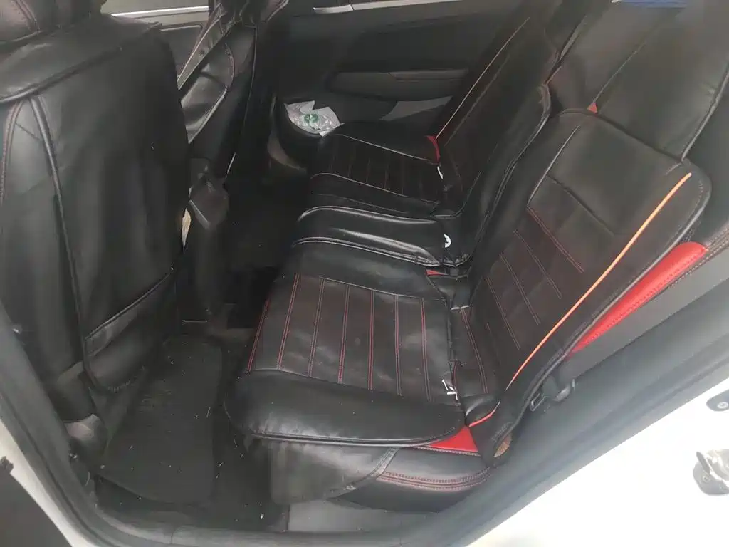 Hyundai Elantra 2016 Model 1.6L Automatic Smart Elite фото 15