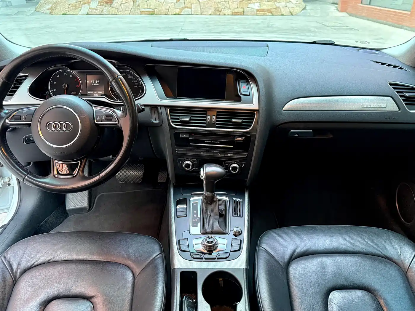 Photo 11 - Audi A4 (Import)