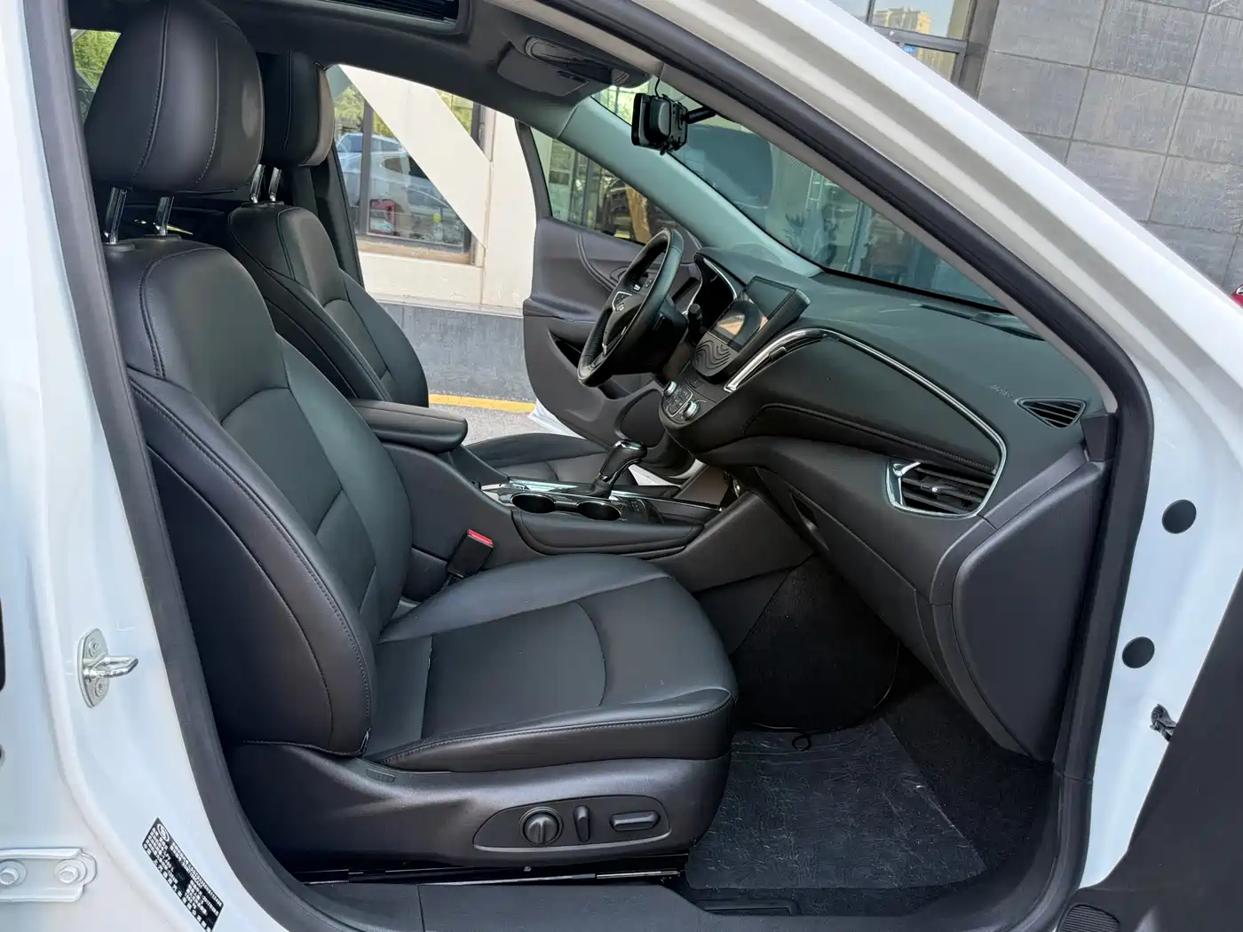 Chevrolet Malibu XL 2017 1.5T Auto Sport Edition фото 19