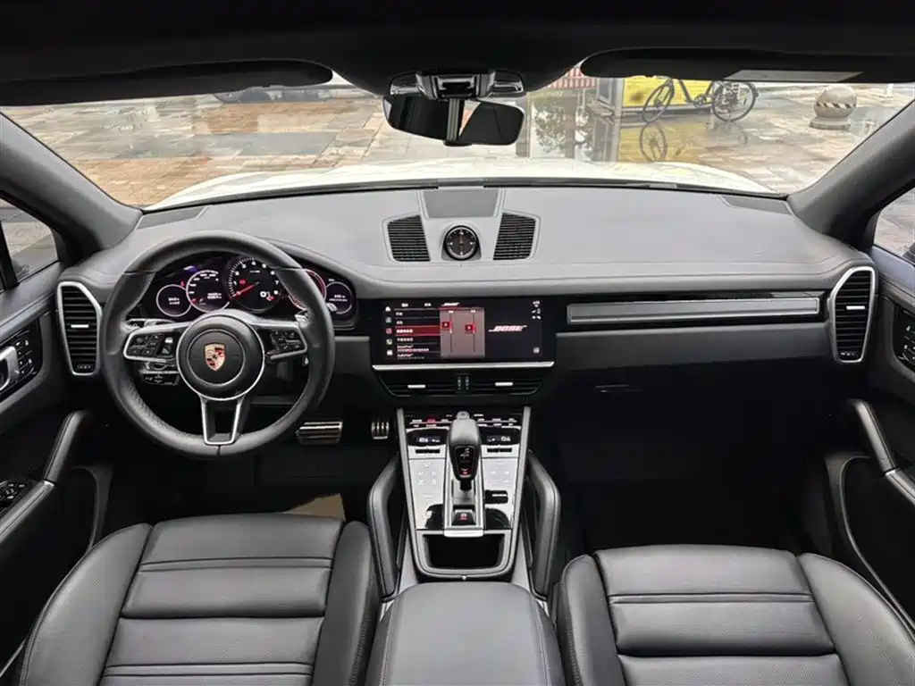 Porsche Cayenne 2023 Cayenne S 2.9T Platinum Edition фото 16