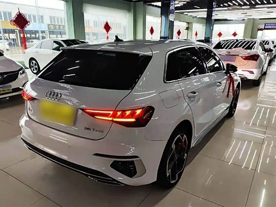 Audi A3 2023 Facelift Sportback 35 TFSI Fashion Sport фото 7