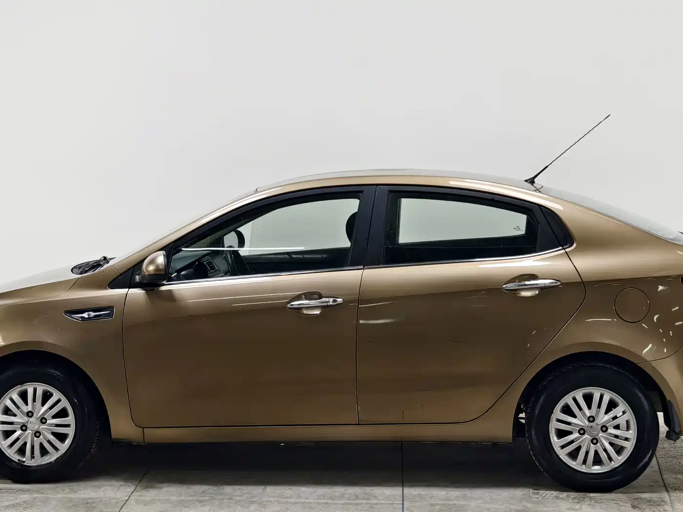 Photo 7 - Kia K2