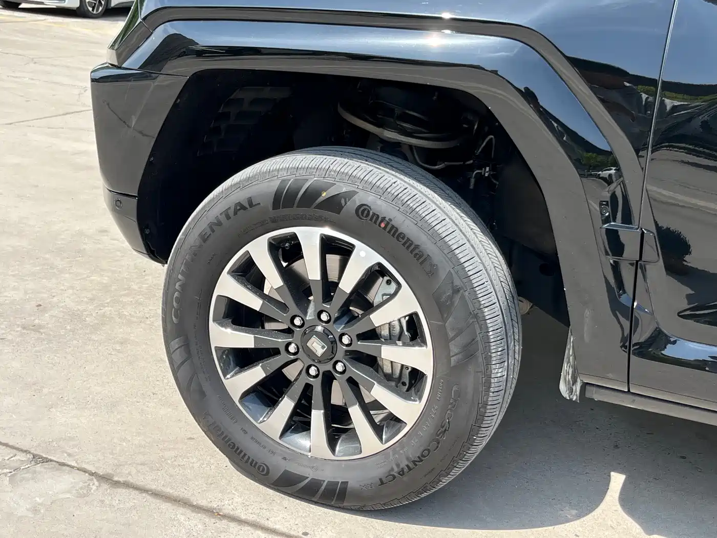 TANK TANK 700 NEW ENERGY