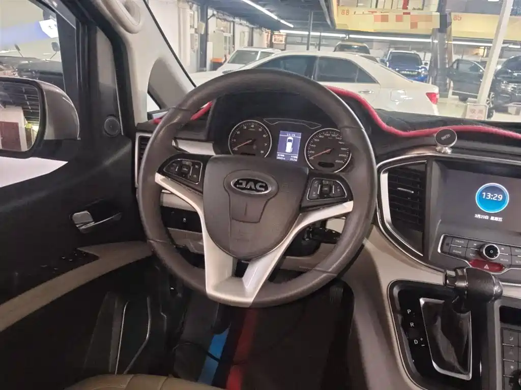 JAC Refine Refine M4 2023 2022 2.0TGDI Auto Business Travel Edition