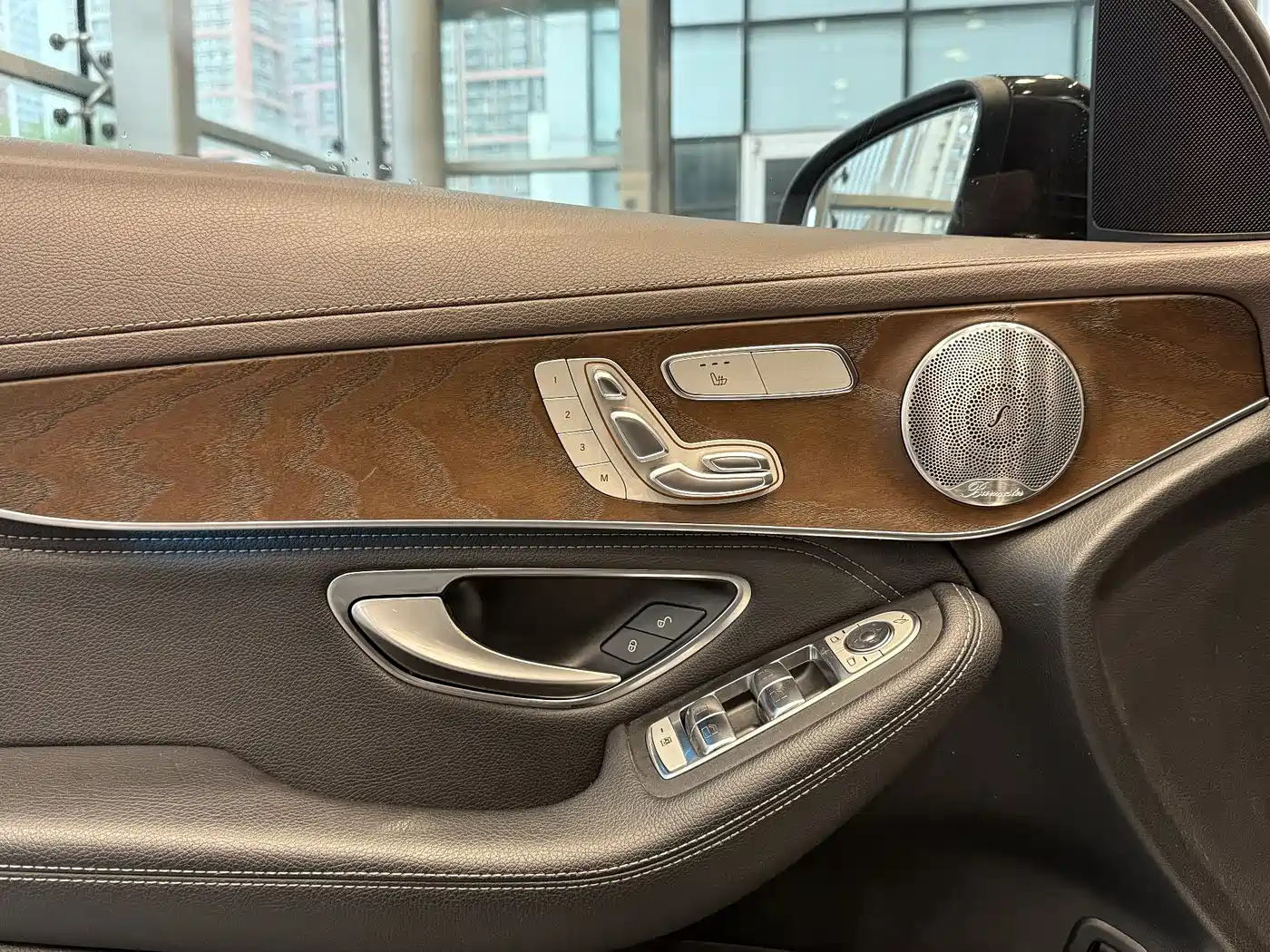 Mercedes-Benz GLC 2019 GLC 300 L 4MATIC Dynamic фото 4