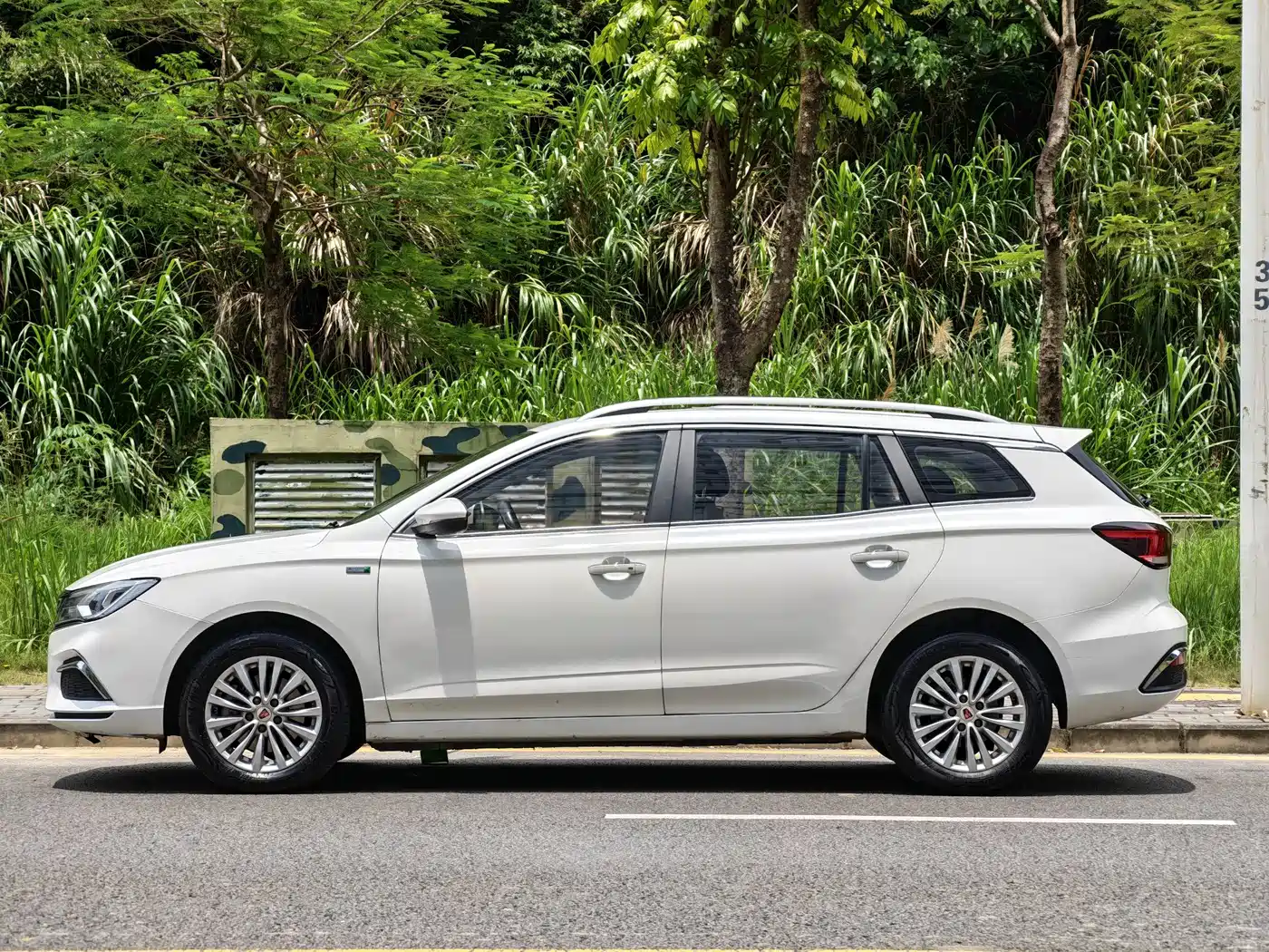 Roewe Ei5 2019 2019 Model Smart Connect Flagship Edition