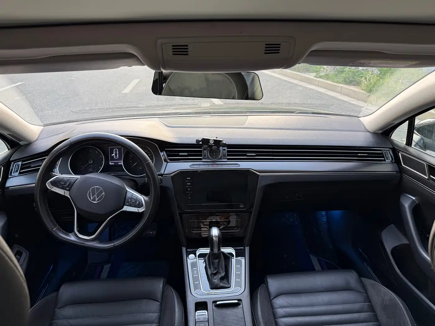 Volkswagen Magotan 2020 330TSI DSG Leading фото 6