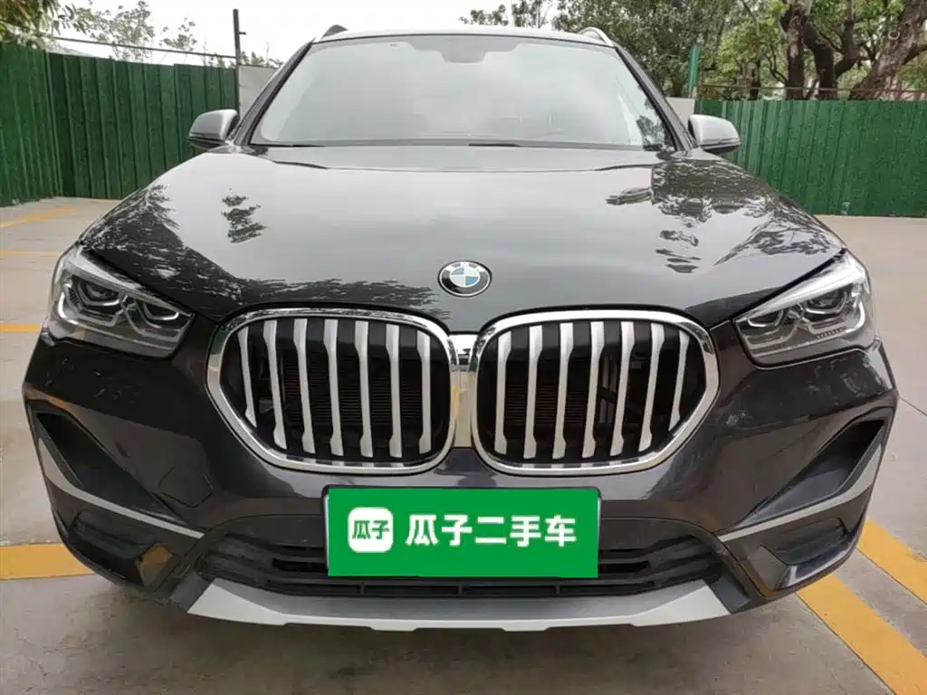 BMW X1 2022 sDrive20Li Fashion фото 3