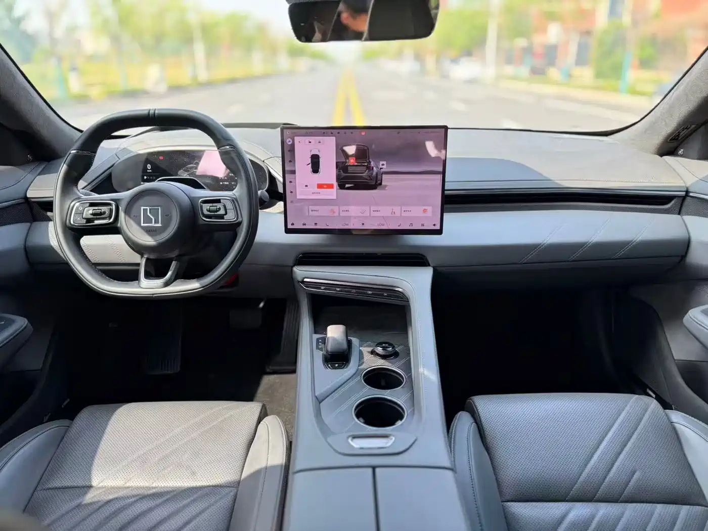 ZEEKR EXTREME KRYPTON 001