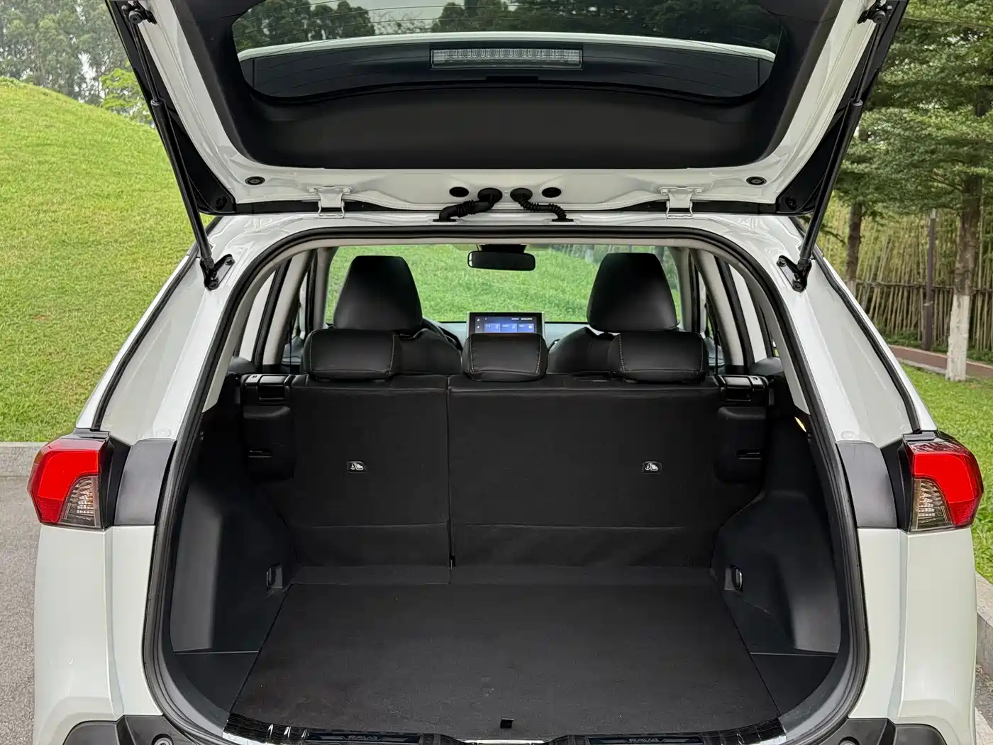 Toyota RAV4 Rongfang 2022 2.0L CVT 2WD Trend Plus Edition фото 13