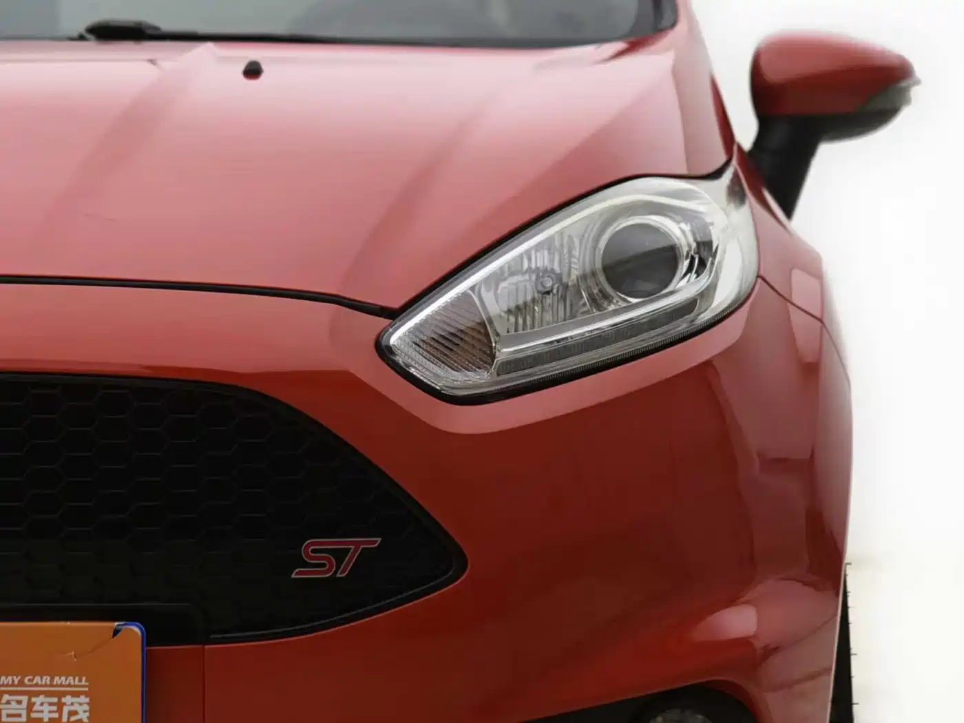 Ford Fiesta (Import) 2013 1.6T ST фото 2