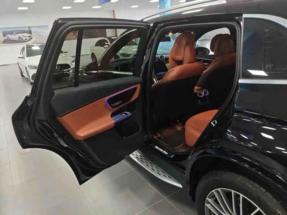 Mercedes-Benz GLC 2023 GLC 260 L 4MATIC Sport 5-seater фото 6