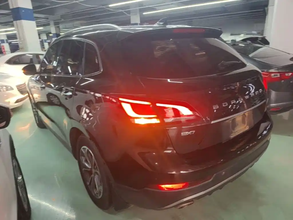 Фото 5 - Borgward BX7