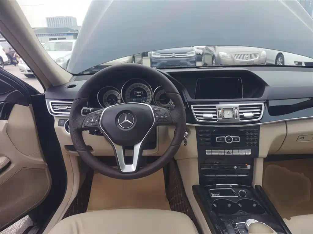 Mercedes-Benz E-Class 2014 Facelift E 300 L Sport фото 7
