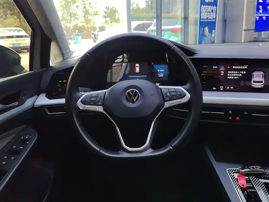 Volkswagen Golf 2021 280TSI DSG 30th Anniversary Edition фото 15