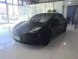 Фото 2 - Tesla Model 3