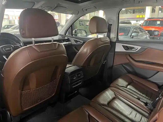 Audi Q7 2016 40 TFSI Comfort — фото 5