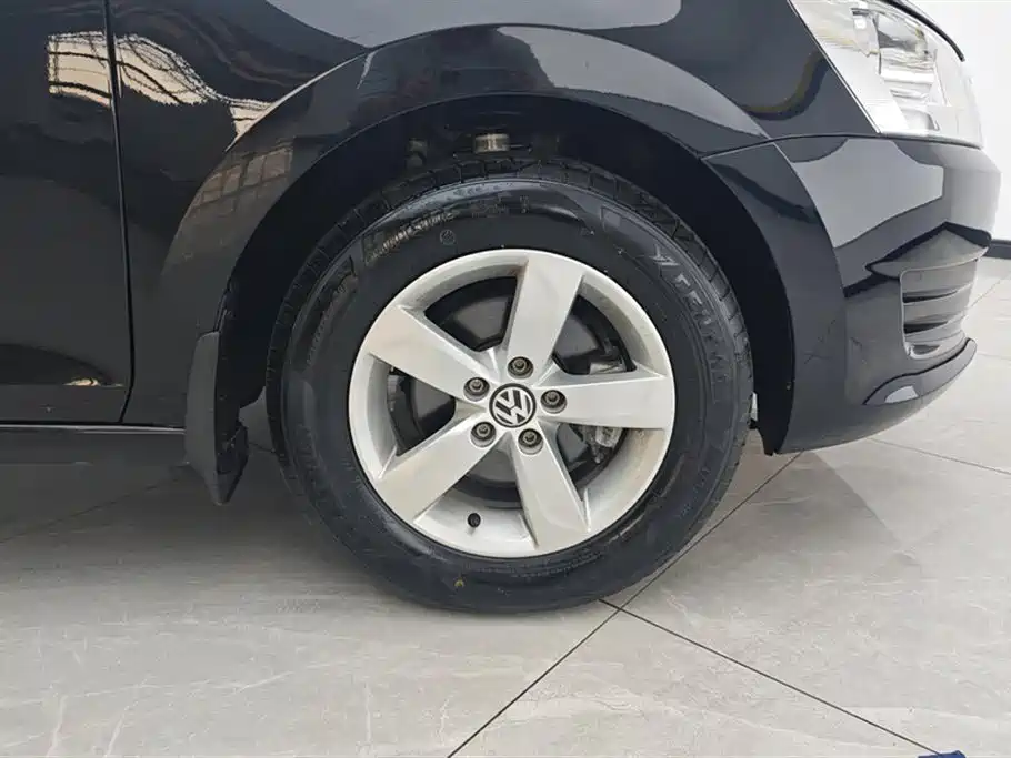 Volkswagen Santana 2015 1.4L Manual Trend Edition фото 6