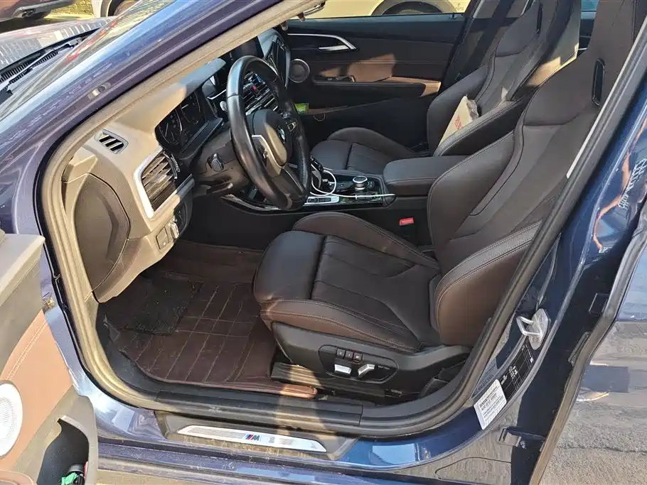 BMW 1 Series 2021 Facelift 125i M Sport Shadow Edition фото 9