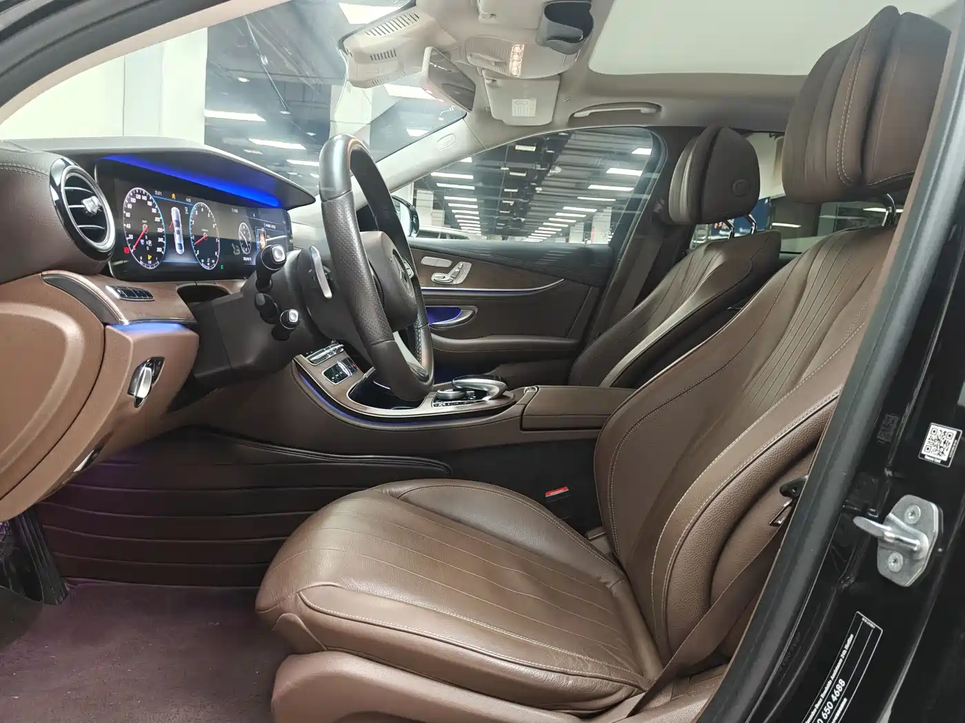 Mercedes-Benz E-Class 2017 Model E 320 L 4MATIC фото 16