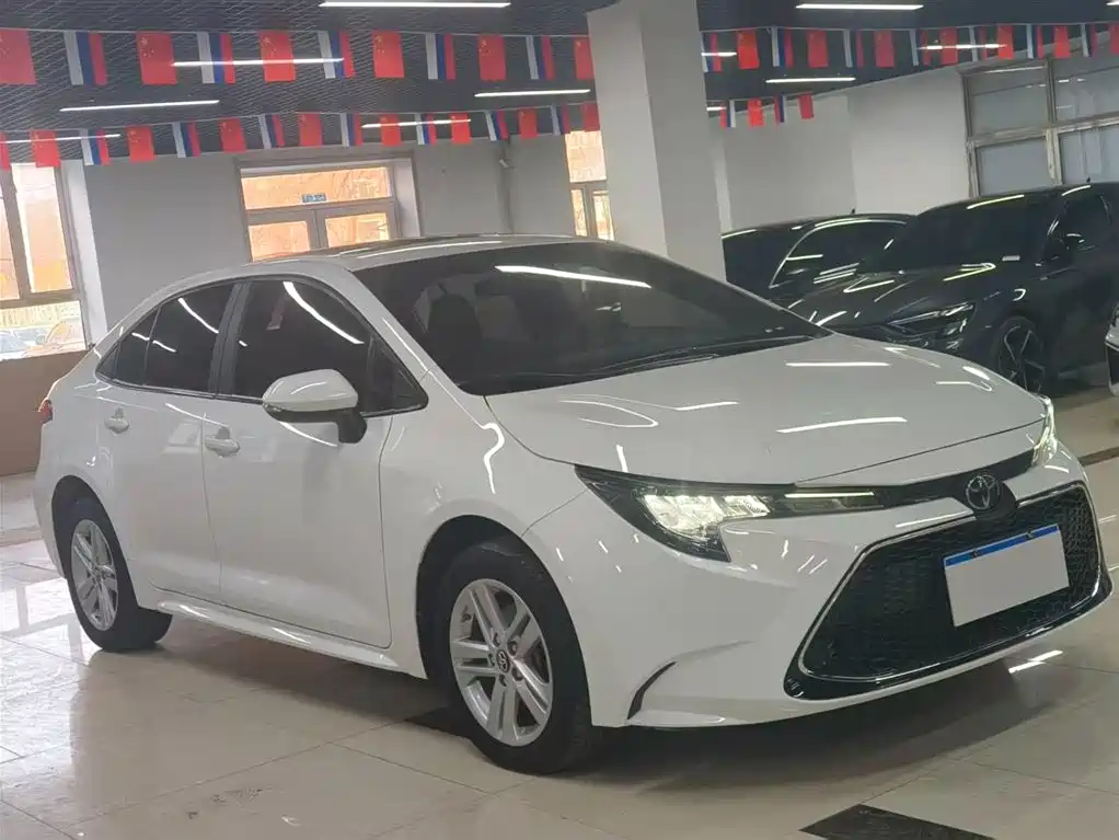 Toyota Levin 2022 185T CVT Luxury Edition фото 3