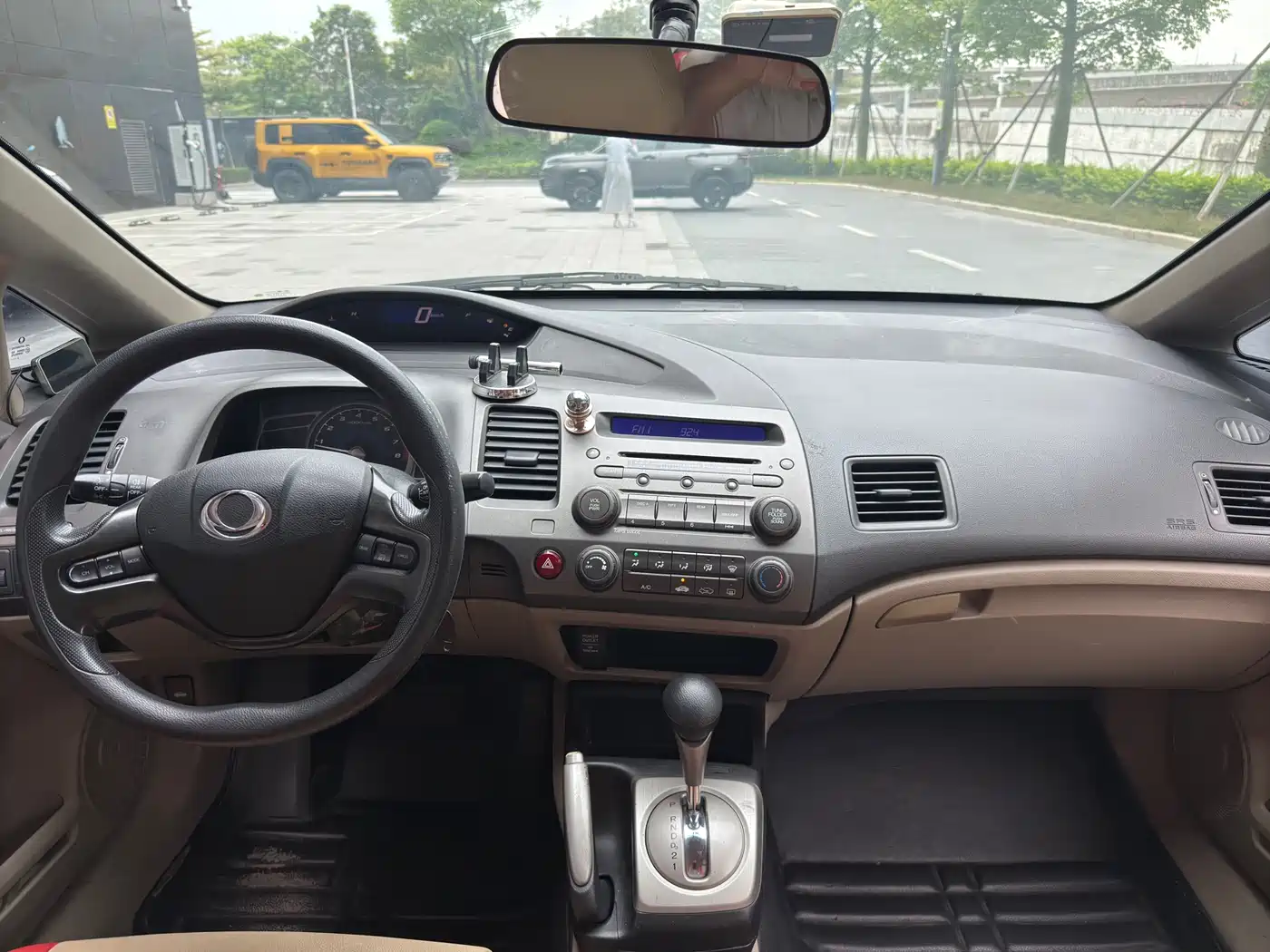 CIIMO CIIMO 2014 2012 1.8L Automatic