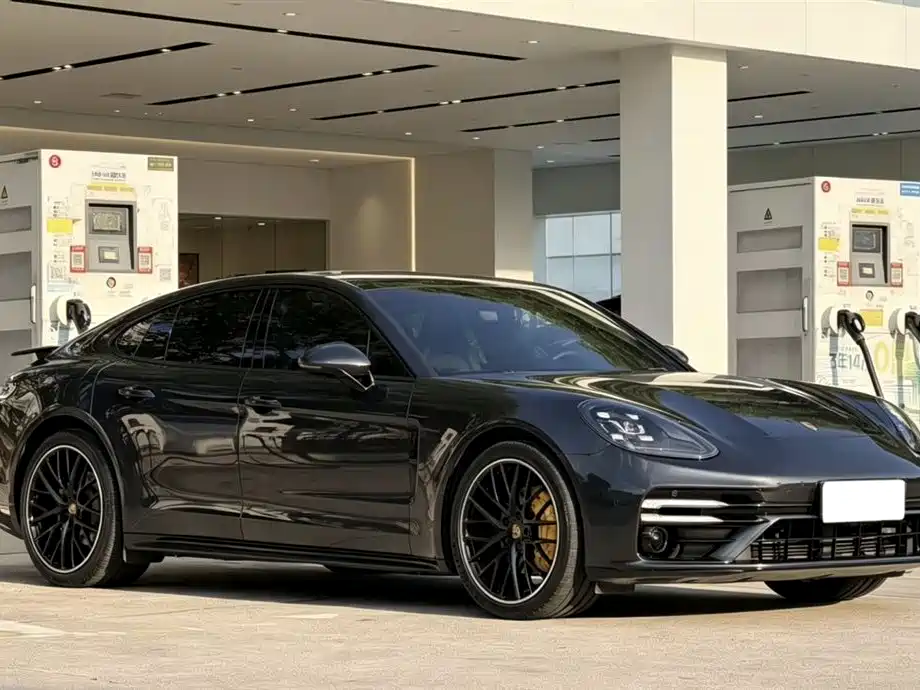 Porsche Panamera 2017 Panamera 3.0T фото 2