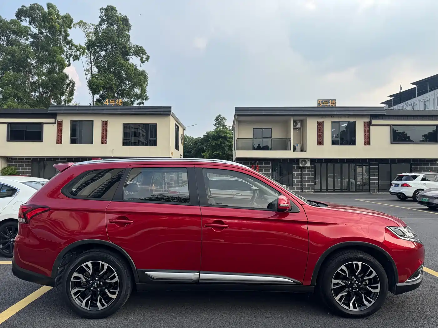 Mitsubishi Outlander 2019 2.0L 2WD Enjoy 5-Seater China VI фото 8