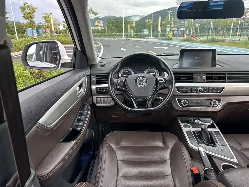 Dongfeng Fengxing Jingyi X5 2017 2017 1.6L CVT Luxury