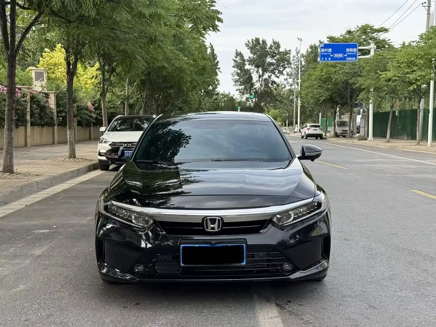 Фото 1 - Honda Inspire