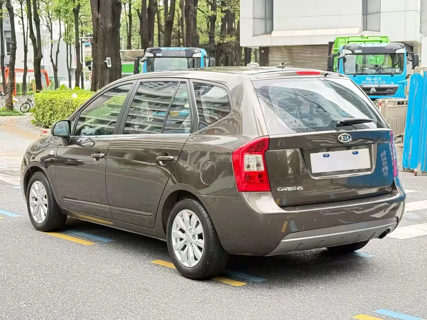 Kia Carens 2011 2011 1.6L 5-seat Automatic Comfort