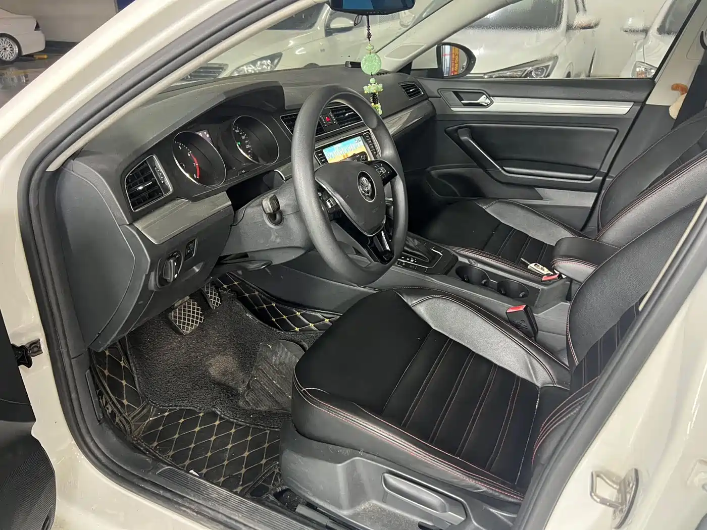 Volkswagen Lamando 2018 230TSI DSG Trend Edition фото 4