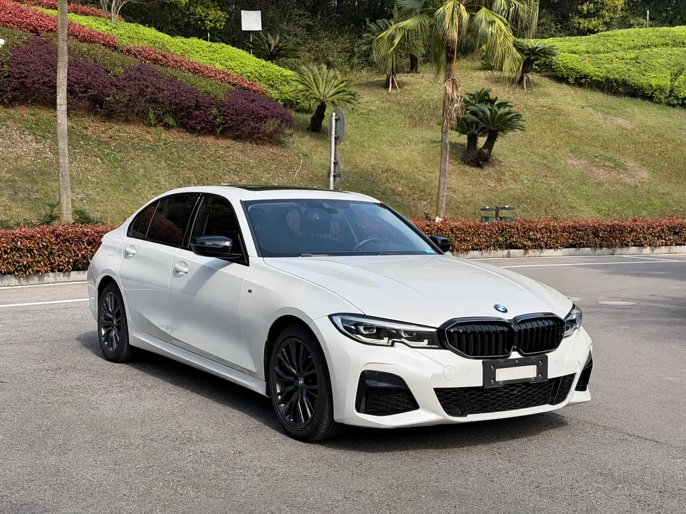 BMW 3 Series 2020 325Li M Sport Black Night Package фото 4