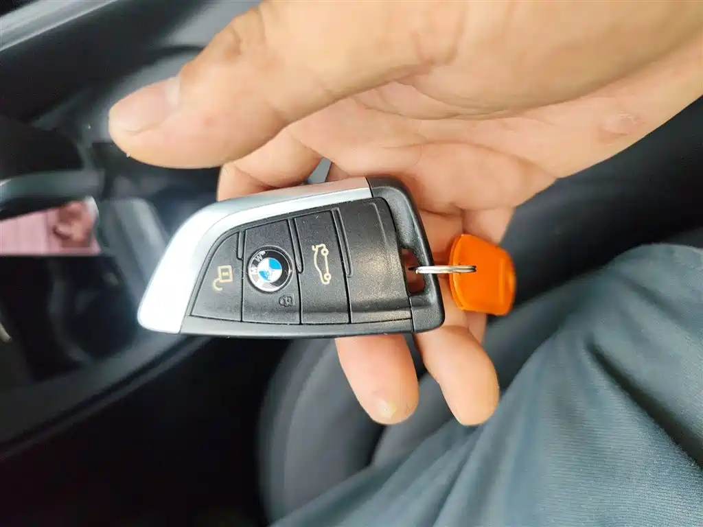 BMW X1 2016 sDrive18Li Premium Model фото 17