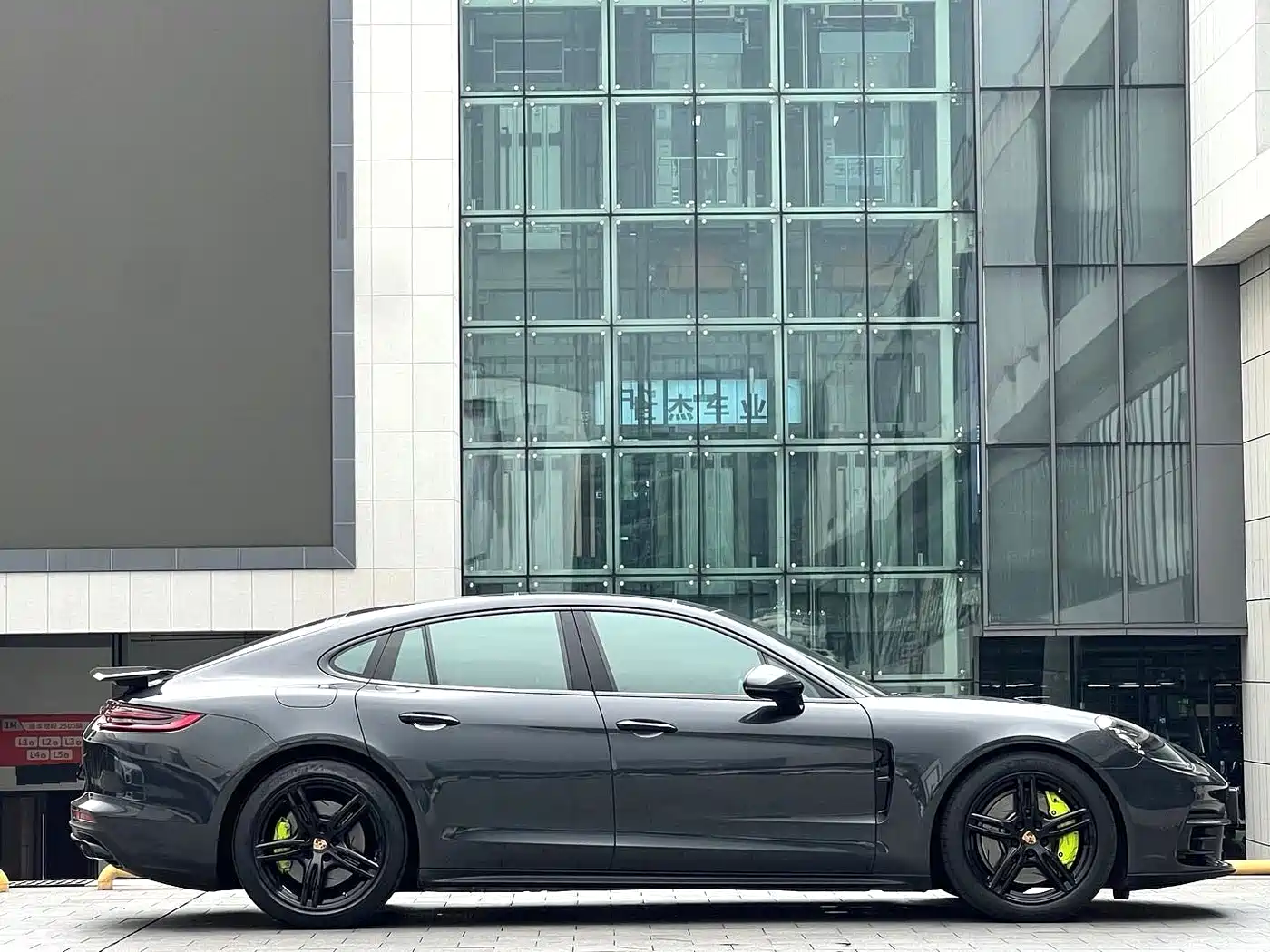 PORSCHE PANAMERA NEW ENERGY