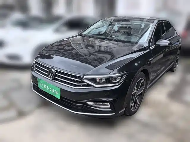 Volkswagen Magotan 200 2-Millionth Edition, 330TSI DSG, Люкс