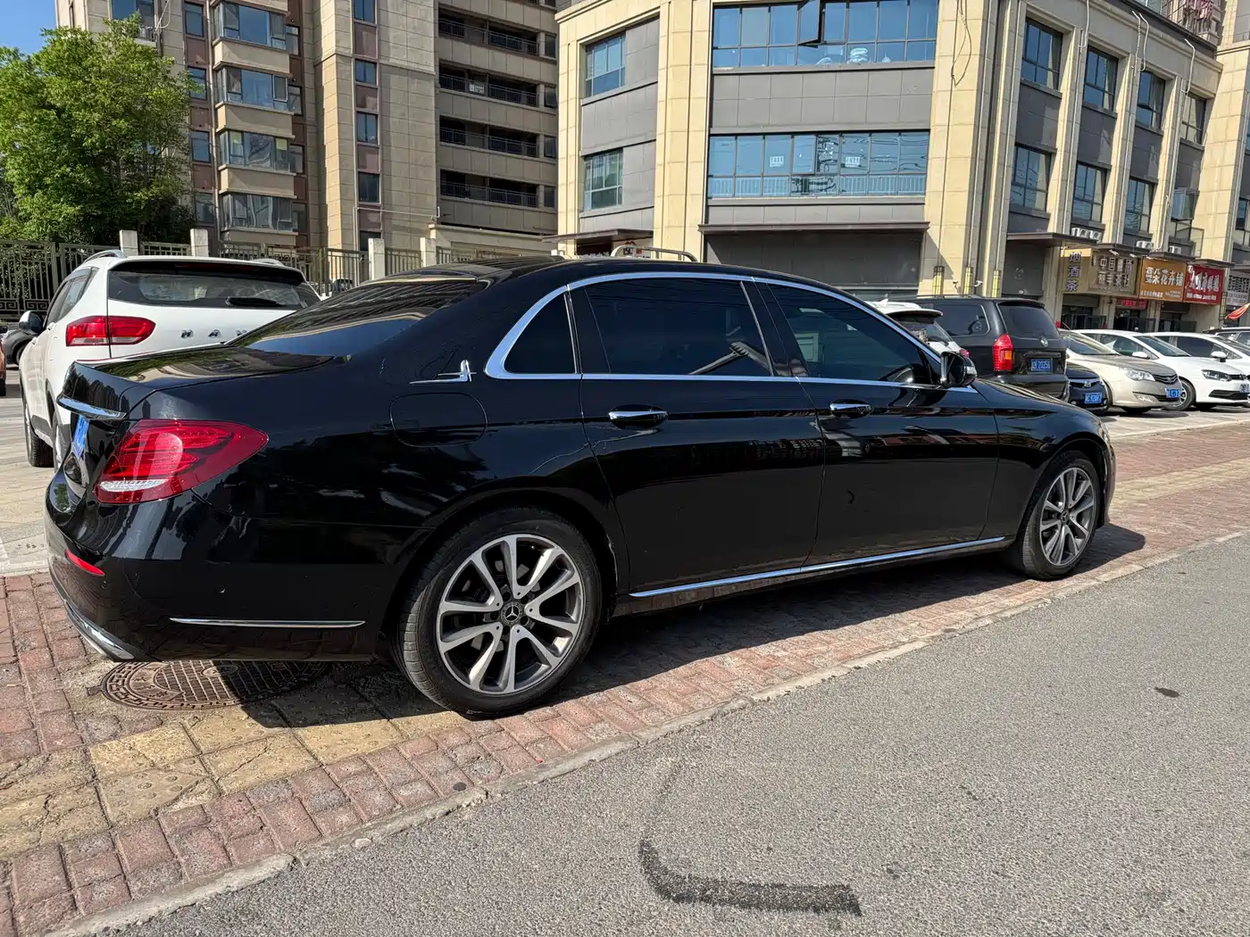 Mercedes-Benz E-Class 2017 E 300 L Sport Fashion фото 4