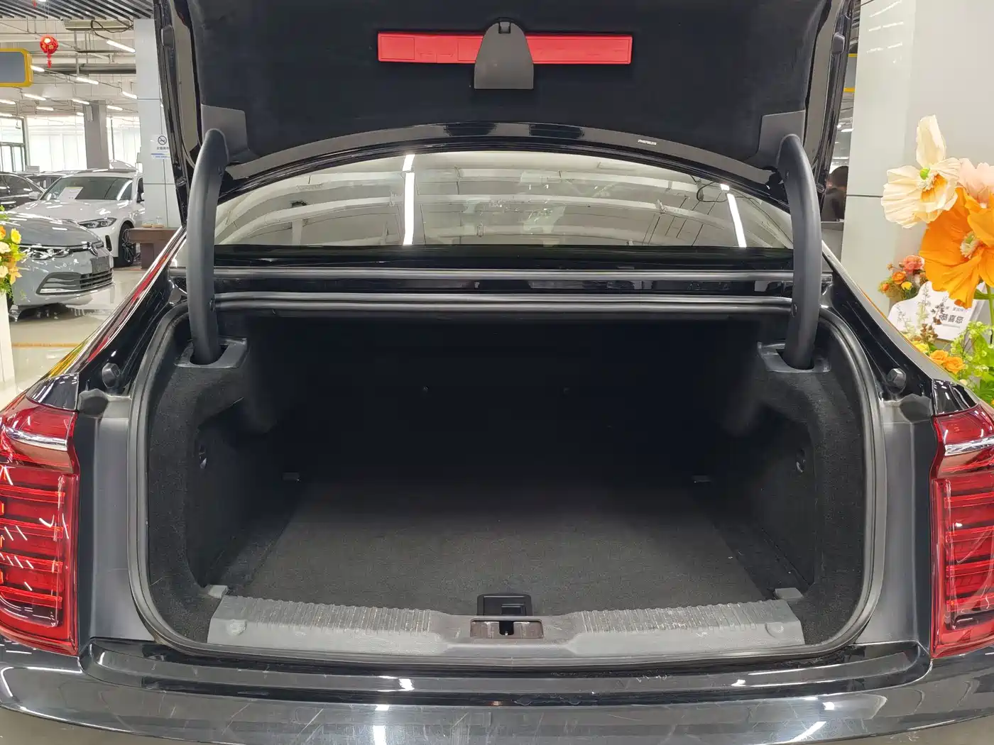 Hongqi H9 2021 2020 2.0T Smart Connection Qi Xiang Edition