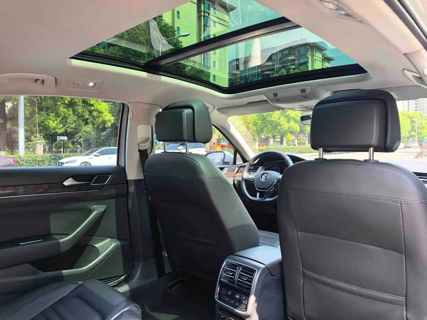 Volkswagen Magotan 2019 330TSI DSG Luxury China V фото 10