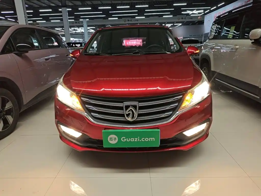 Baojun 310 2016 2016 1.2L Manual Luxury Type