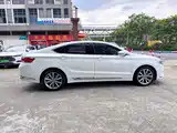 Фото 7 - Geely Borui PHEV
