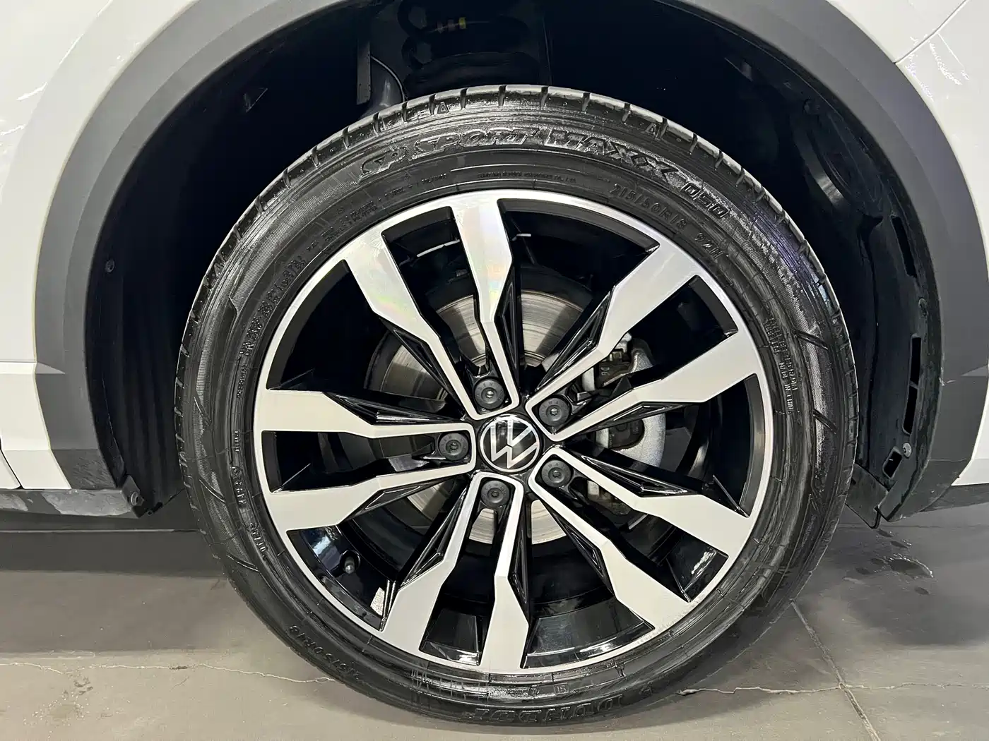 VOLKSWAGEN T ROC EXPLORING SONGS