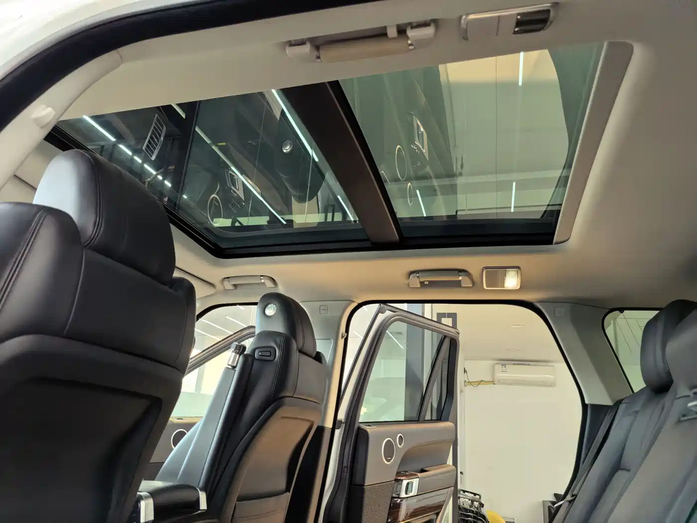 Land Rover Range Rover 2013 NA 5.0 V8 Vogue фото 13
